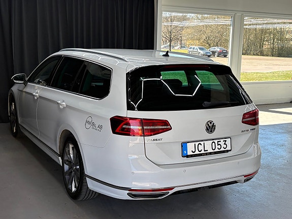 Volkswagen Passat 3 of 5