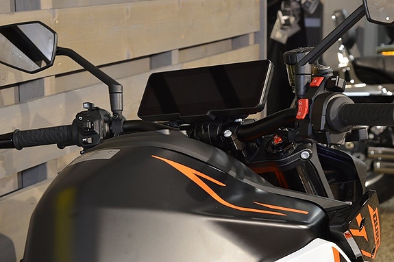 KTM 990 Duke R Räntekampanj 2,99% Omg lev. 3 of 5