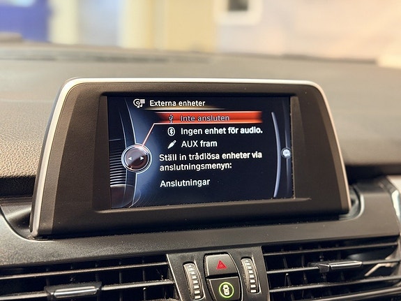 BMW 218 20 of 22