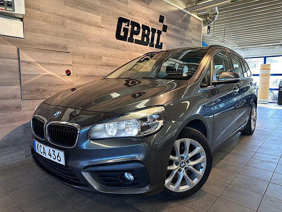 BMW 218 4 of 5
