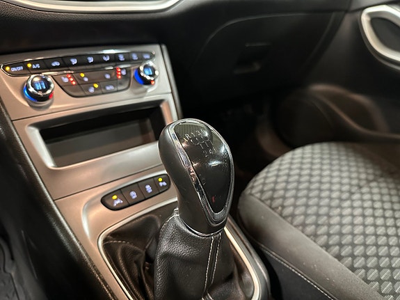 Opel Astra 10 of 11