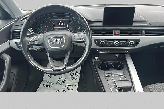Audi A4 11 of 16