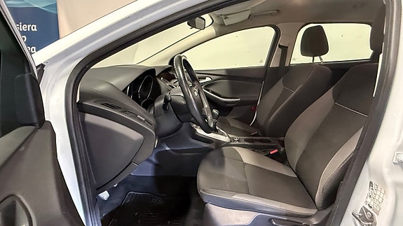 Ford Focus 9 of 16
