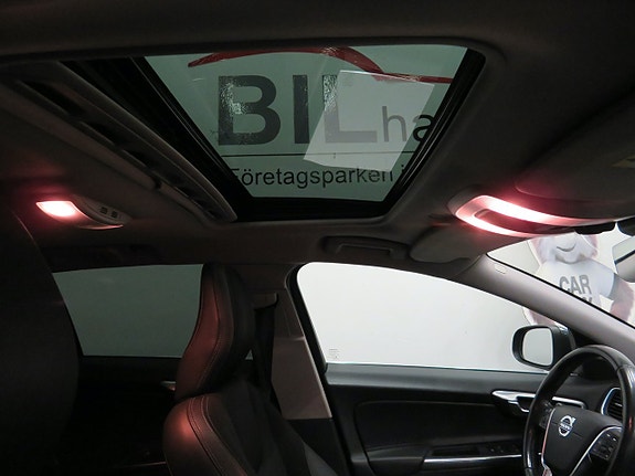 Volvo V60 10 of 18