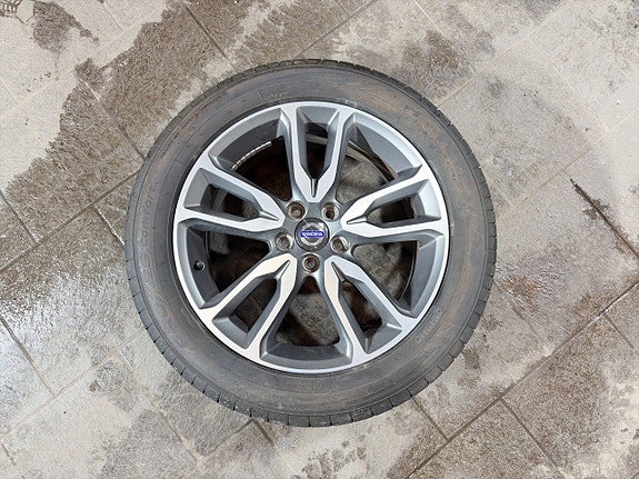 Volvo V60 Cross Country 15 of 16