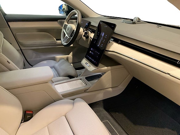 Volvo ES90 10 of 13