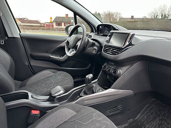 Peugeot 2008 14 of 14