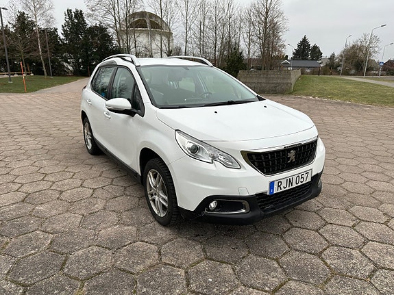 Peugeot 2008 7 of 14