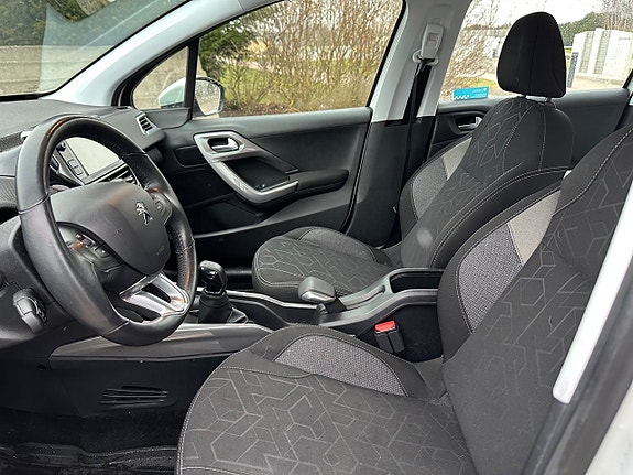 Peugeot 2008 9 of 14