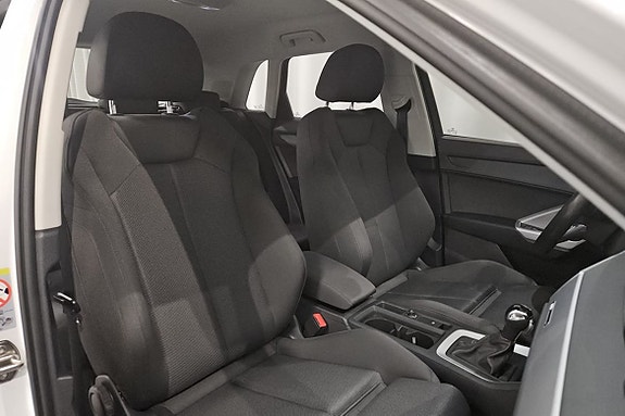 Audi Q3 7 of 12