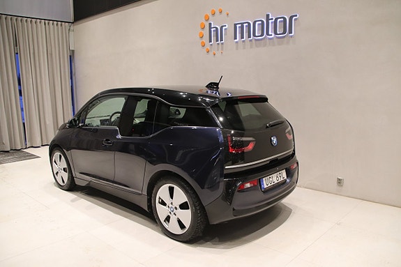 BMW i3 4 of 5