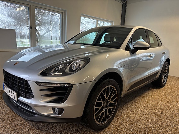 Porsche Macan S 3 of 5