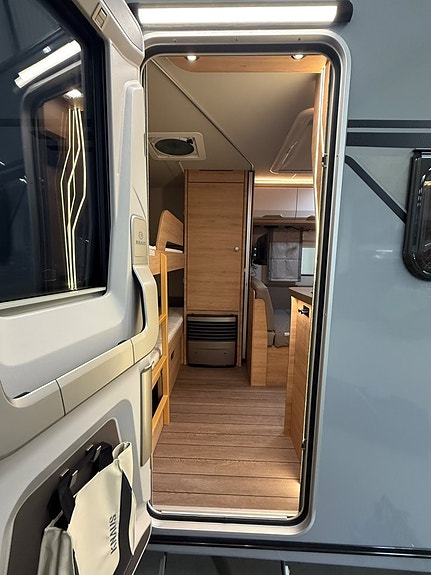 Knaus 540 FDK Südwind 60 Years Jubileum Förtält Full utrustad 1 Ägare 7 of 30