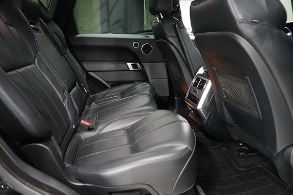 Land Rover Range Rover Sport 10 of 22