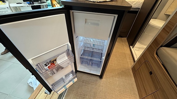 Bürstner B66 C600 Aut, 140 hk. Popup, Laddbooster 300w,   Backkamera, 11 of 18