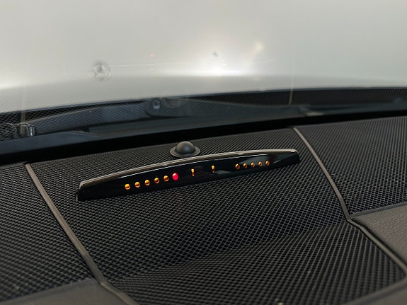 Mercedes-Benz E350 19 of 27