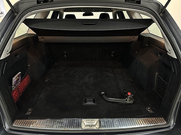 Mercedes-Benz E350 26 of 27