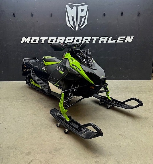 Arctic Cat ZR 858 R-XC ES 2 of 4