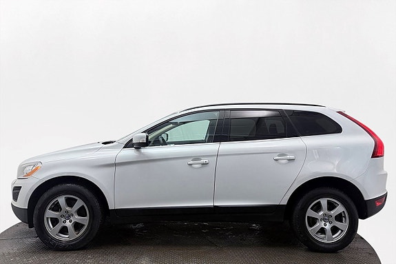 Volvo XC60 10 of 25