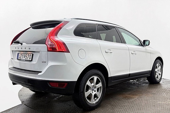 Volvo XC60 6 of 25