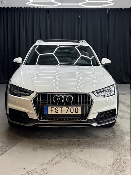 Audi A4 allroad 11 of 14