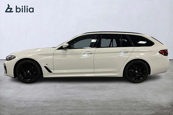 BMW 520d 3 of 5