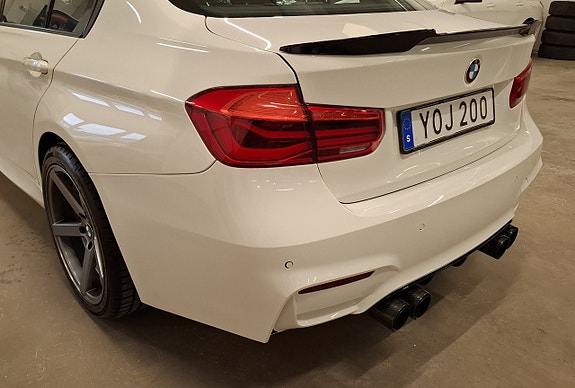 BMW 318 11 of 26