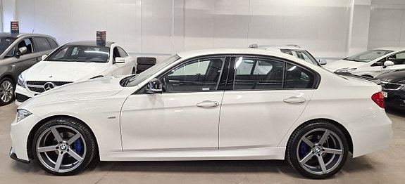 BMW 318 7 of 26