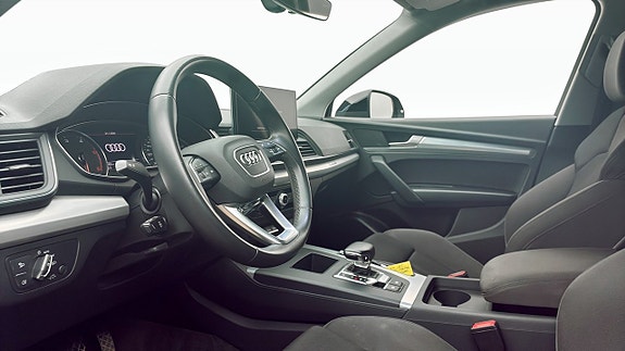 Audi Q5 7 of 12