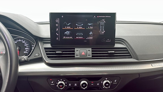 Audi Q5 9 of 12
