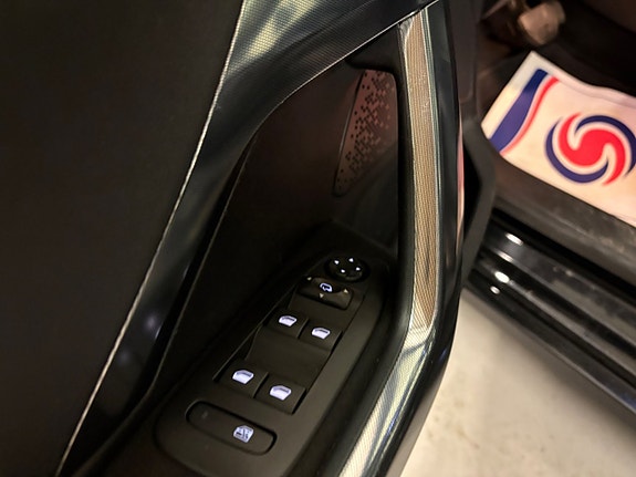 Peugeot 2008 16 of 17