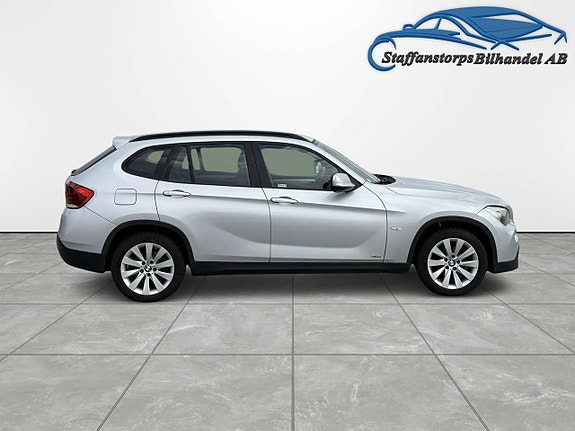 BMW X1 4 of 5