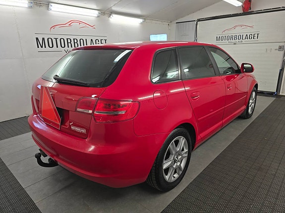 Audi A3 3 of 5