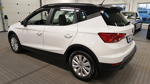 Seat Arona 7 of 23