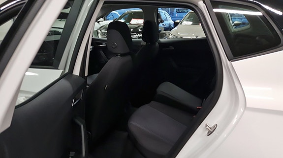 Seat Arona 11 of 23