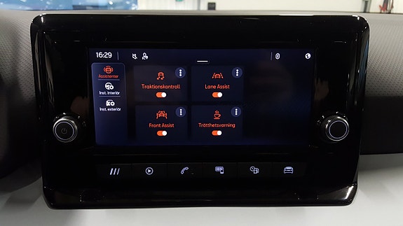 Seat Arona 19 of 23