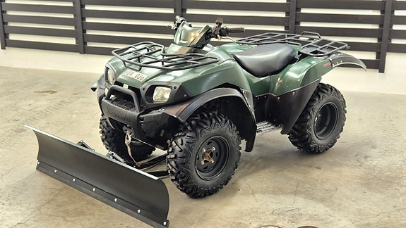 Kawasaki 650- Snöplog tillval - Nyservad - Nya Däck