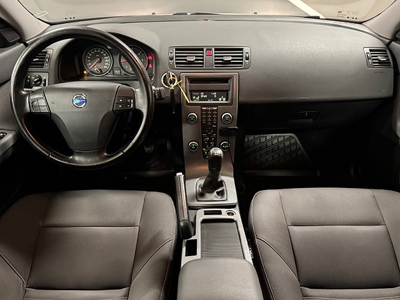Volvo S40 14 of 18