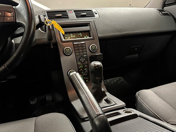 Volvo S40 13 of 18