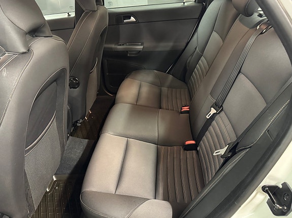 Volvo S40 18 of 18