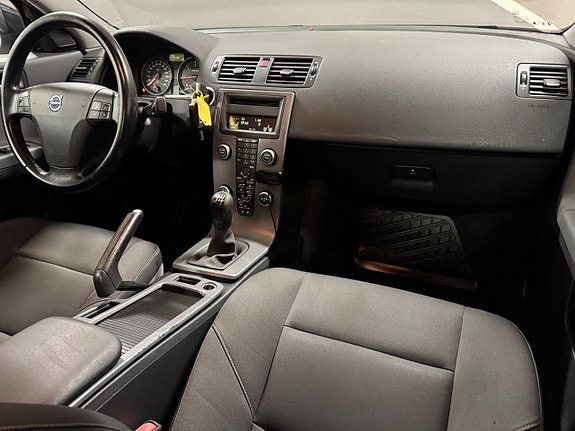 Volvo S40 12 of 18
