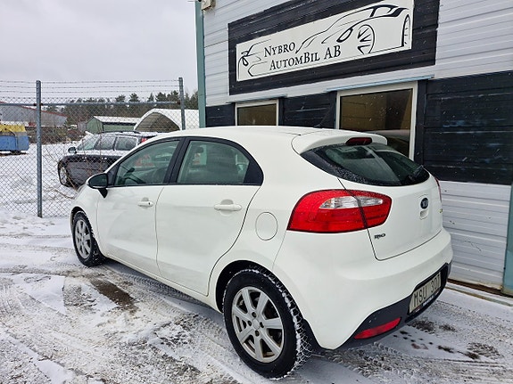 Kia Rio 12 of 14