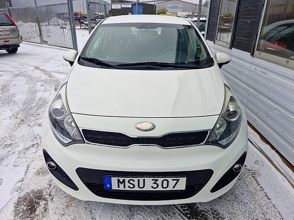 Kia Rio 5 of 14
