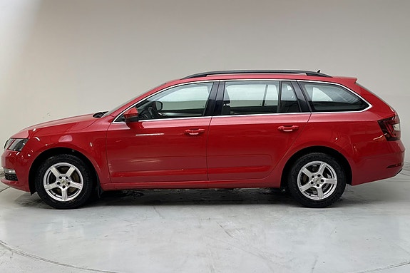 Skoda Octavia 2 of 5