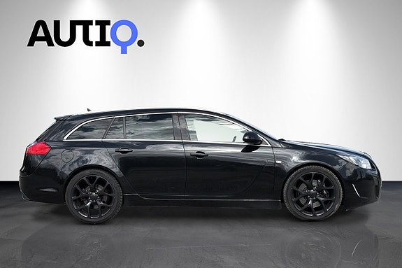 Opel Insignia 4 of 5
