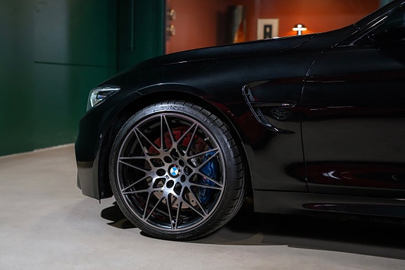 BMW M4 7 of 24