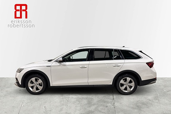Skoda Octavia Scout 2 of 5
