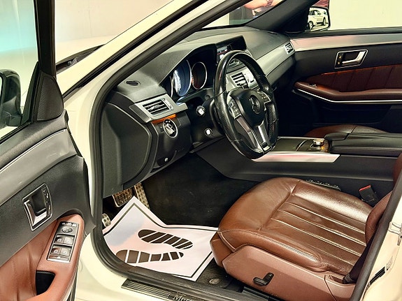 Mercedes-Benz E220 8 of 14