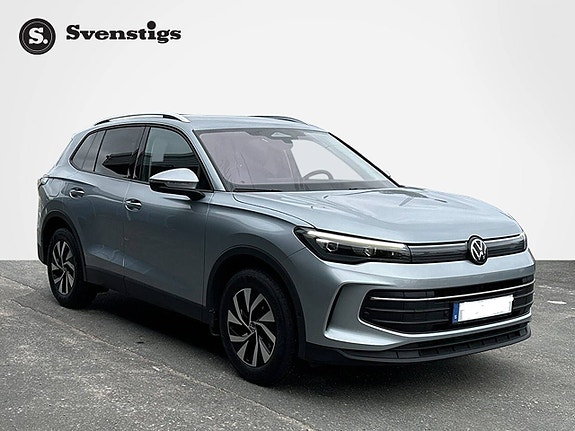 Volkswagen Tiguan 7 of 12