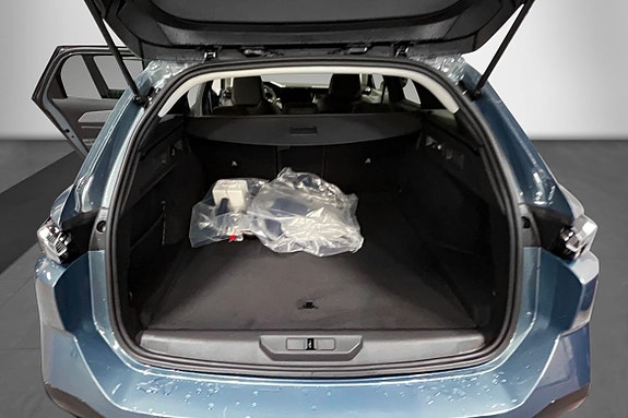 Peugeot 308 7 of 9
